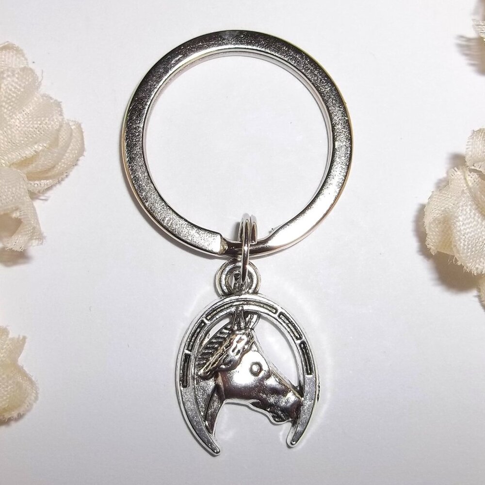 Horse Keychain Keyring Key Chain Ring Unisex Gift Holder Present Silver D209